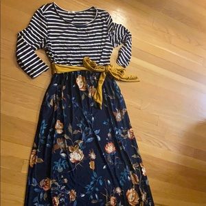 Egs by Eloges Gorgeous Fall Maxi Dress